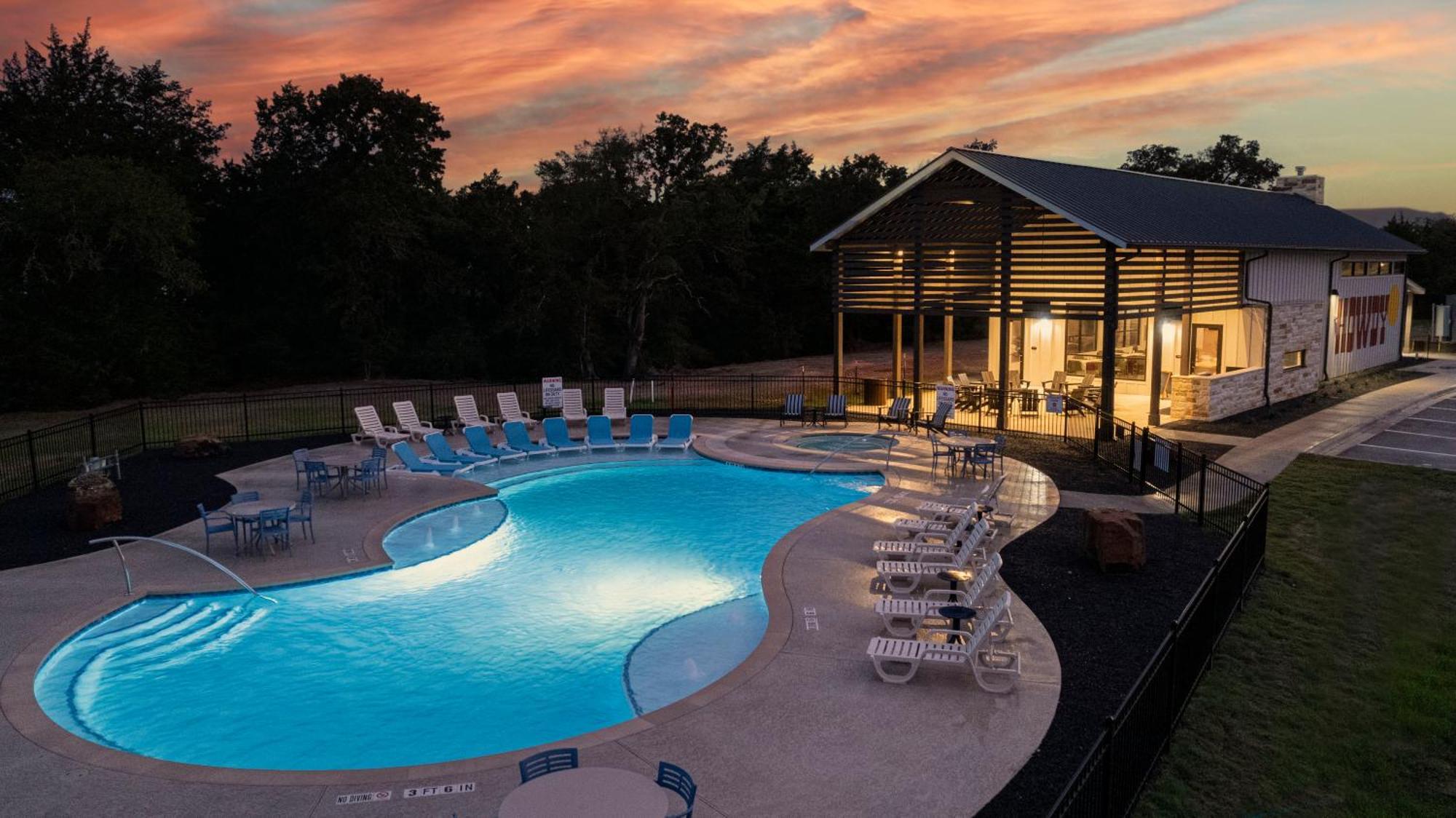 Great Escapes Rv Resort Bryan College Station Exterior photo